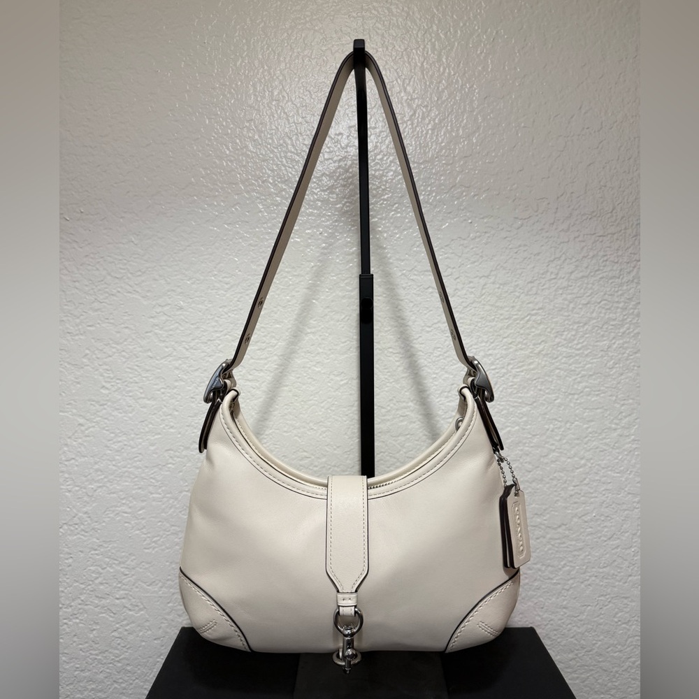 Coach Hamptons Shoulder Bag - Chalk with Silver Hardware